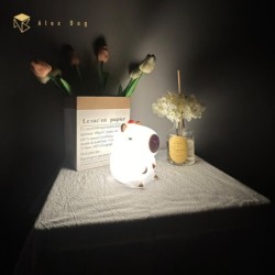 LAMPARA SILICONA CAPYBARA CAMBIO COLOR RGB LAMPARA SILICONA CAPYBARA CAMBIO COLOR RGB