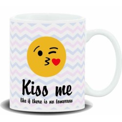 MUG CON MENSAJE EMOTICON,KISS ME... 8 x 8 x 9,5 cm.
