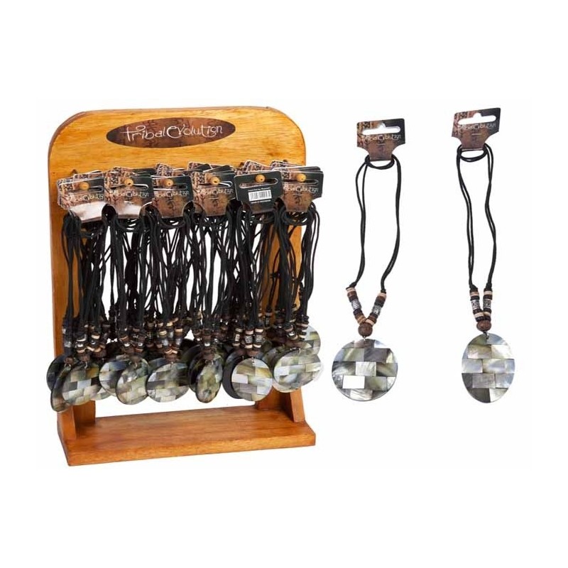 EXP.48 COLLARES RESINA SHELL 40 x 24 x 8 cm. EXP.48 COLLARES RESINA SHELL 40 x 24 x 8 cm.