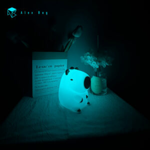 LAMPARA SILICONA CAPYBARA CAMBIO COLOR RGB