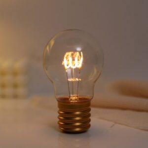 Luz con forma de bombilla Clásica